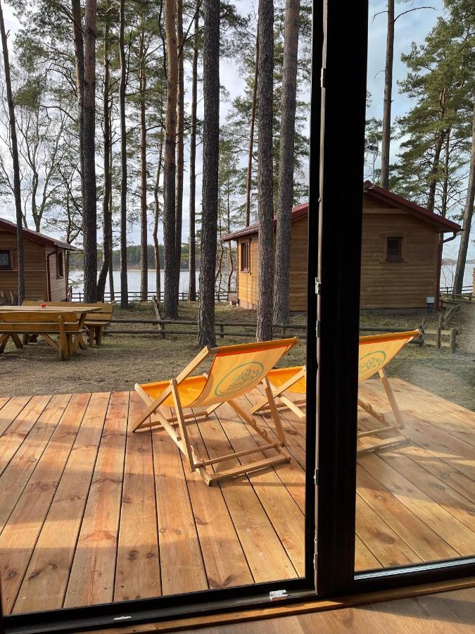 Schadzka W Dwunastce Z Widokiem Na Jezioro Borsk Exteriér fotografie